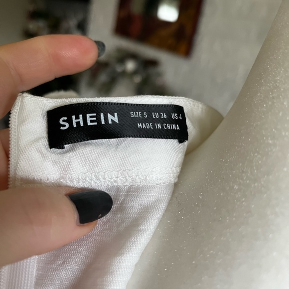 NWOT - Guipure Peplum blouse - Picture 9 of 13